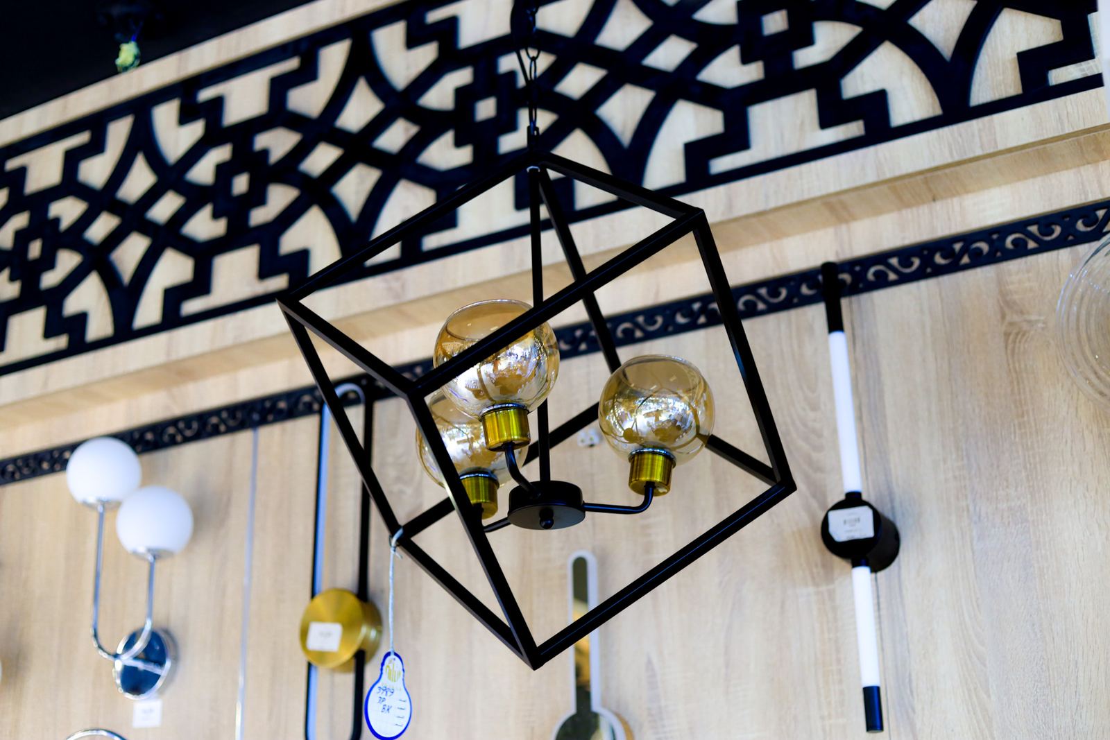 معرض شركة الإنارة 18